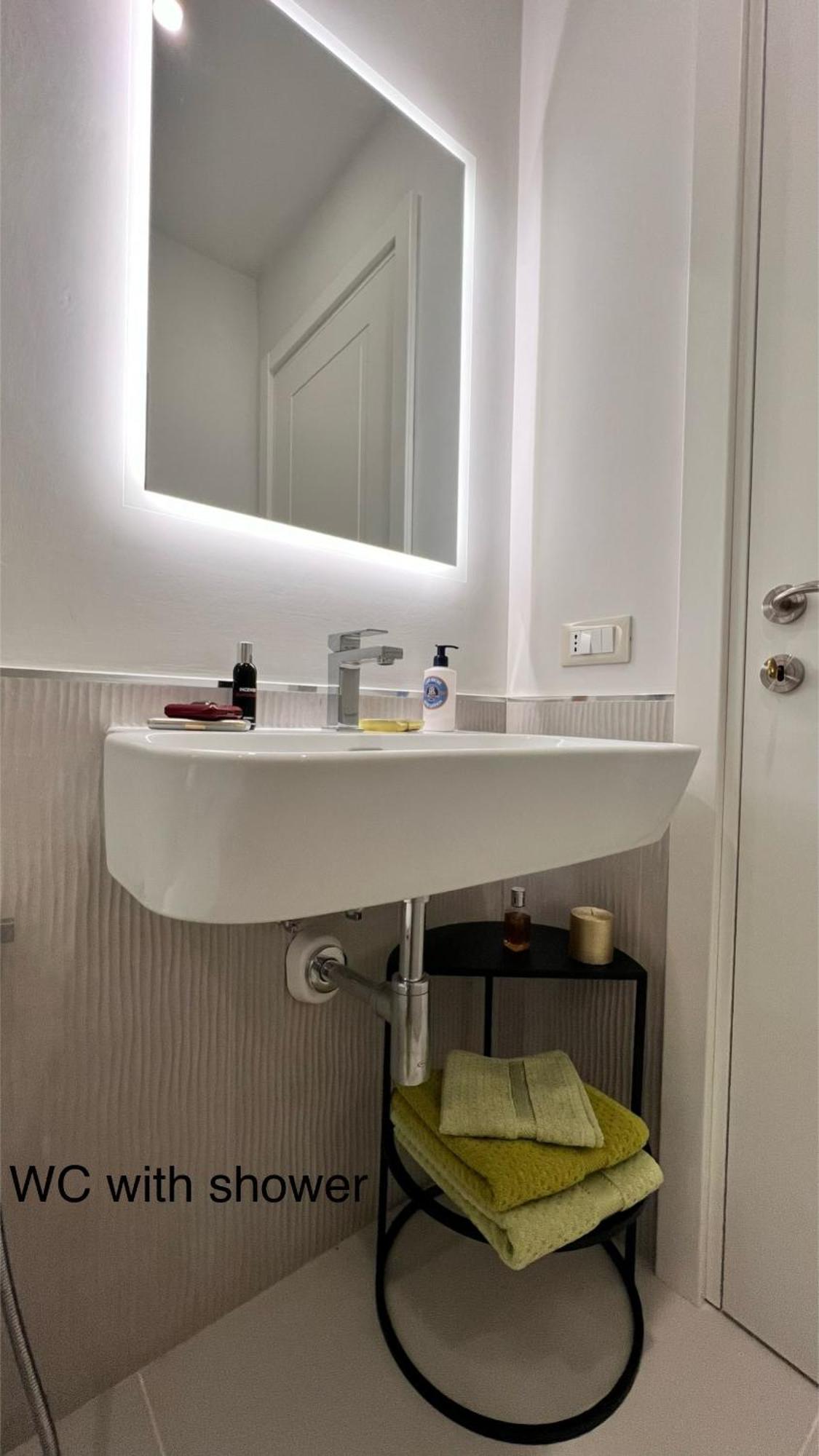 3Bdr Apartment In The Heart Of Рим Экстерьер фото