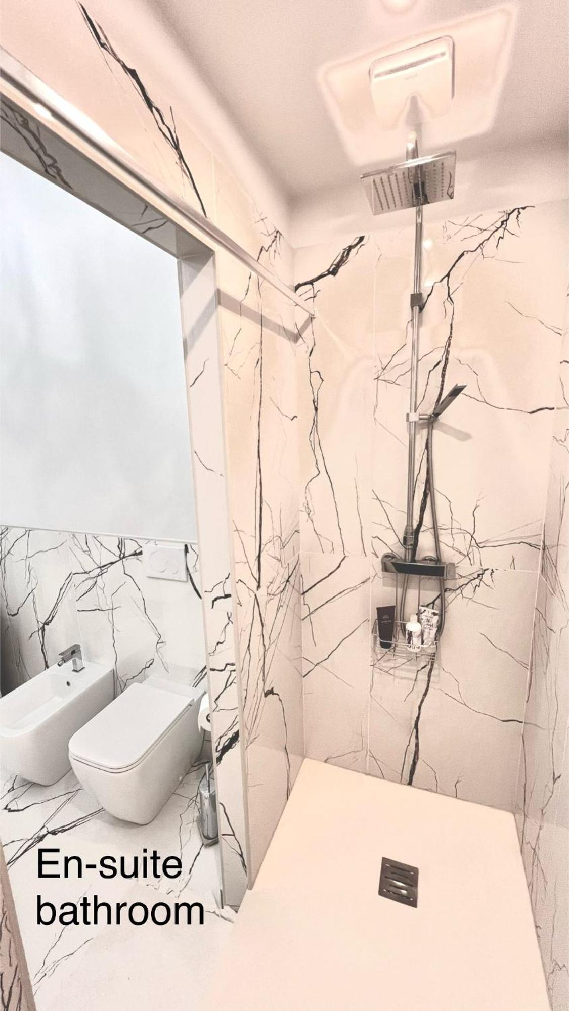 3Bdr Apartment In The Heart Of Рим Экстерьер фото