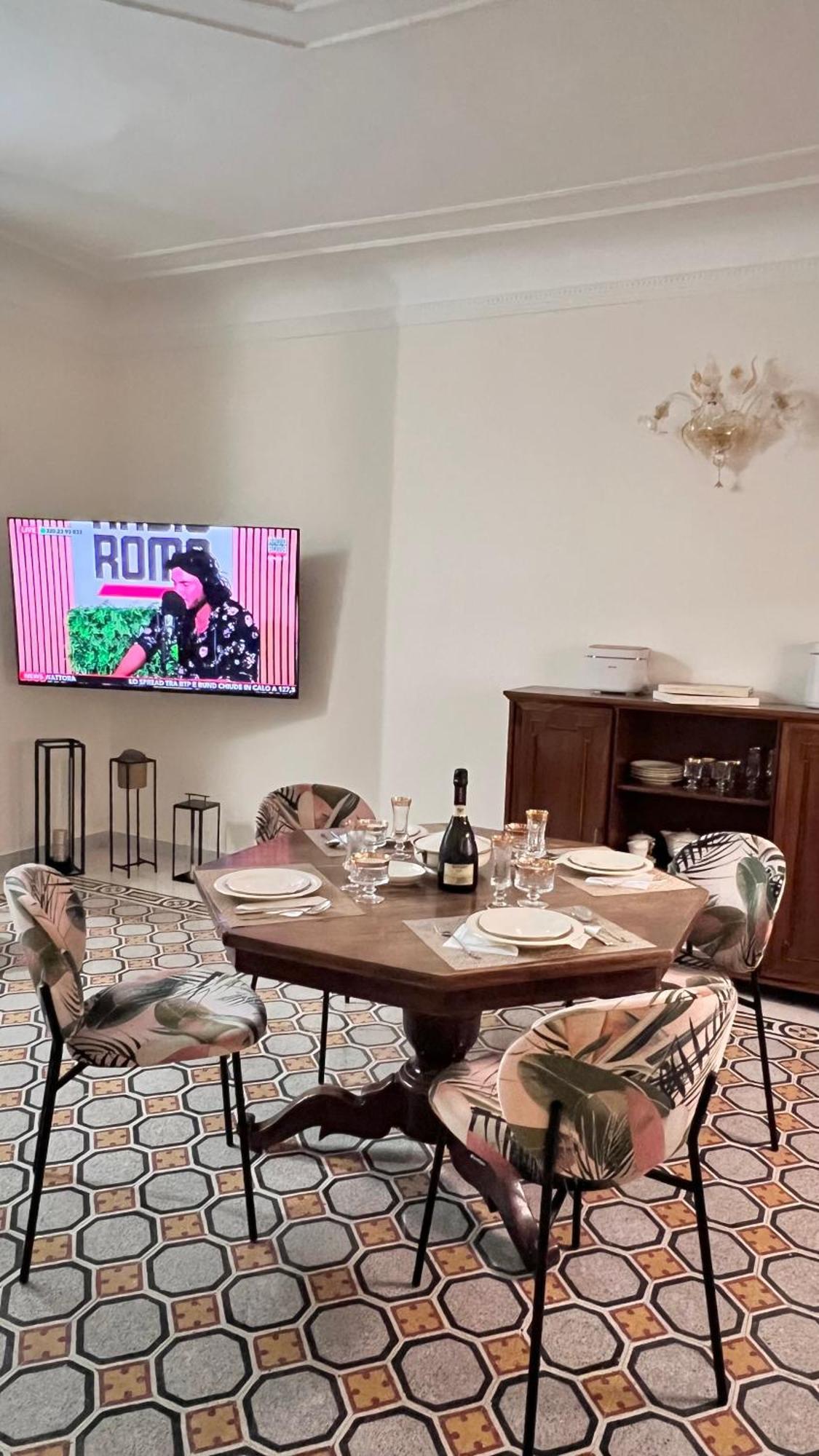 3Bdr Apartment In The Heart Of Рим Экстерьер фото
